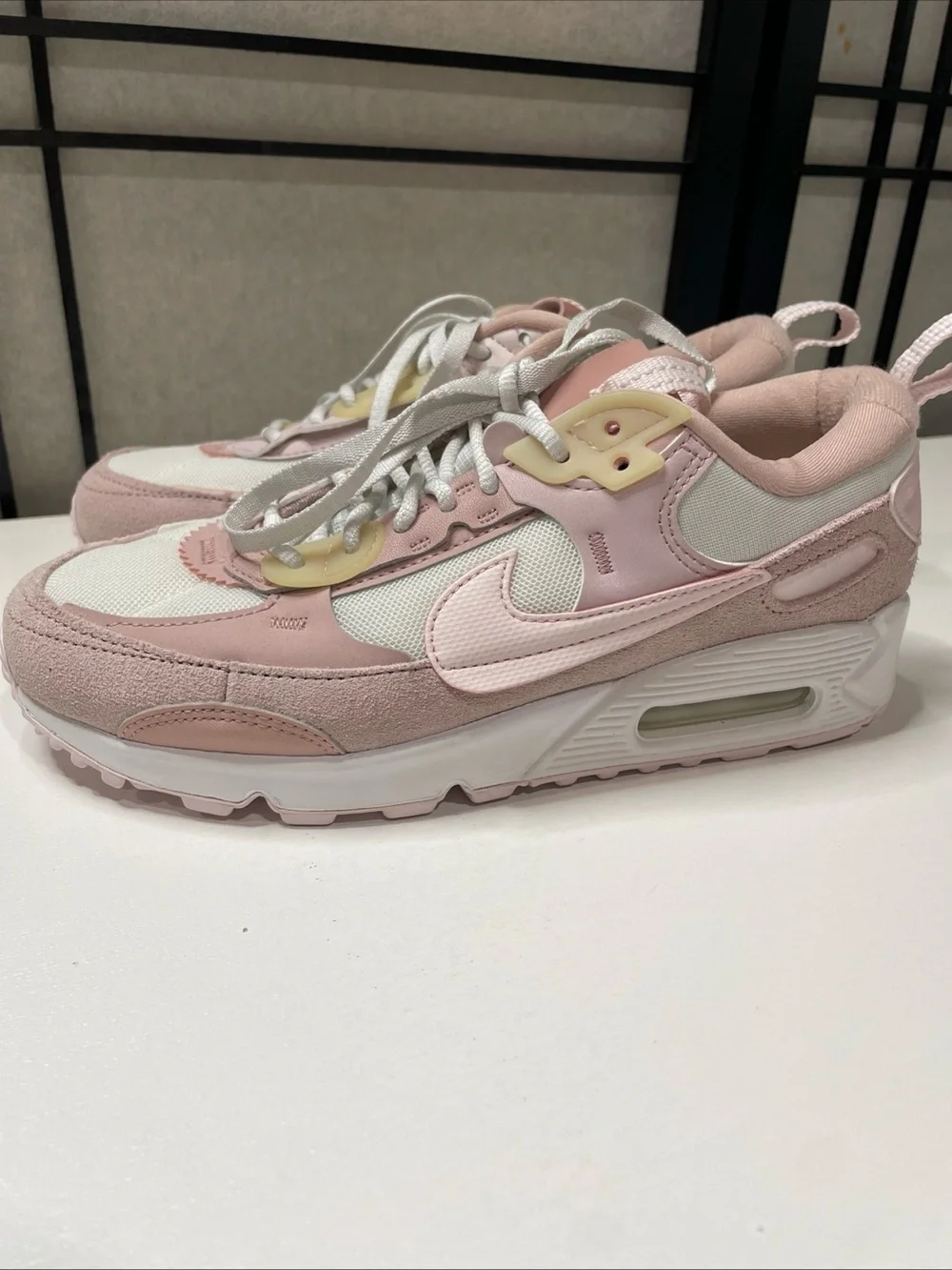 Nike Air Max 90 Futura Summit White Light Soft Pink DM9922-104 Women's Size 7